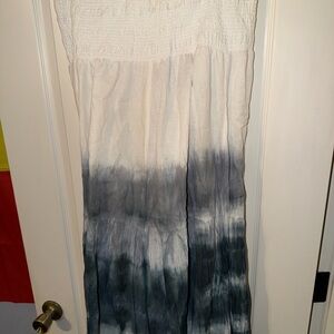 Metro Wear Textured White Garment